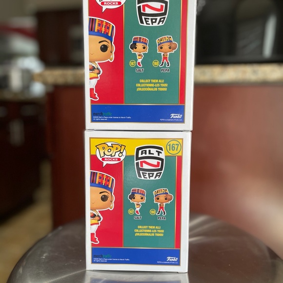 salt from salt& pepa funko pop🎶 - Picture 3 of 4